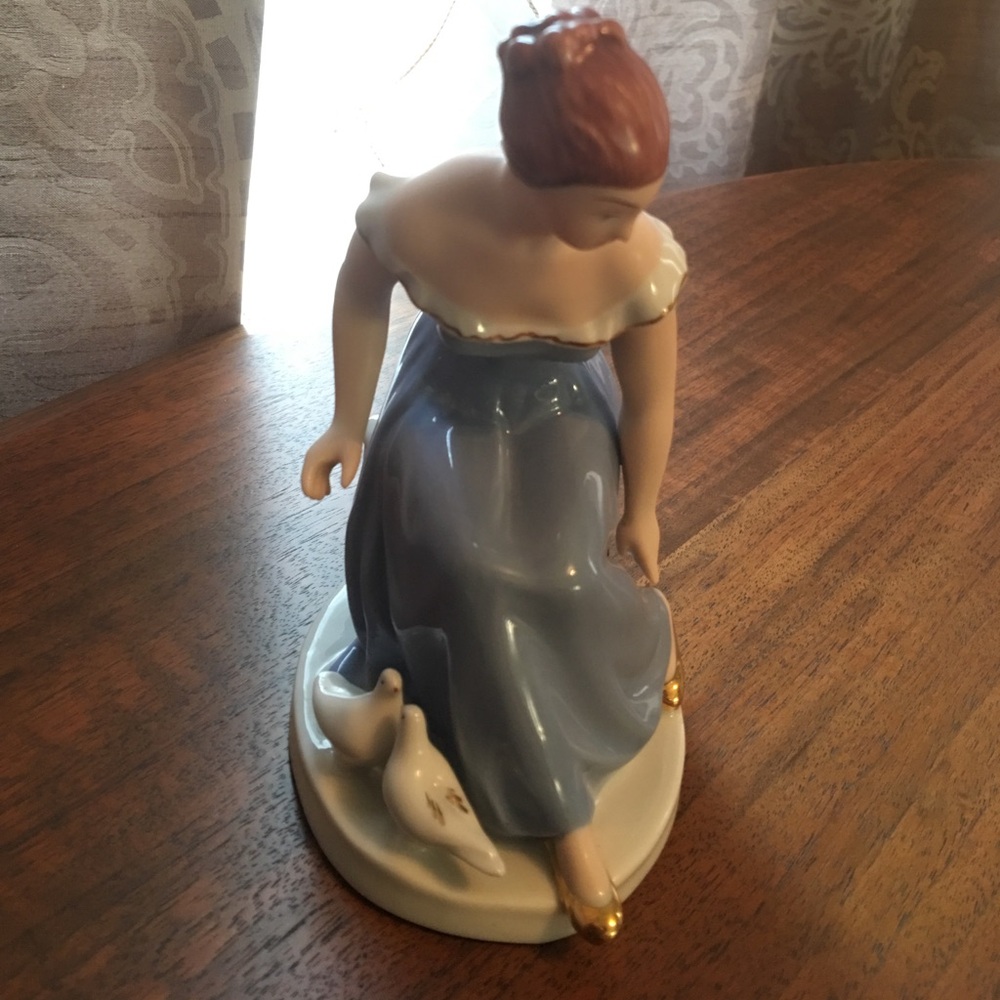 Girl with doves Royal Dux figurine